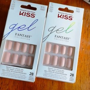 Two packs kiss gel nails brand new